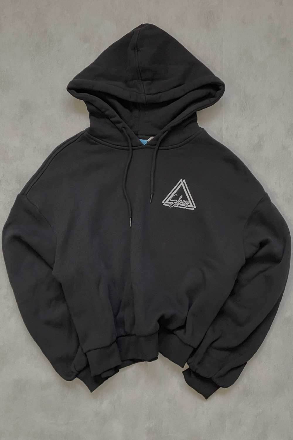 Streetwear-italiano-snapback-beanie-hoodie-T-shirt-Oversized-Uomo-Donna-SBEZ-urban-style-street-stile-brand-abbigliamento-hoodie-crop-laclassica-sbez.jpg