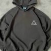Streetwear-italiano-snapback-beanie-hoodie-T-shirt-Oversized-Uomo-Donna-SBEZ-urban-style-street-stile-brand-abbigliamento-hoodie-dettagio-la-classica-sbez-1.jpg