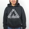 Abbigliamento-da-strada-street-wear-e-da-skate-T-shirt-street-one-magliette-vestiti-cappellini-street-style-marchio-triangolo-immagine-felpa-cappucio-the-best-nera-donna.jpg
